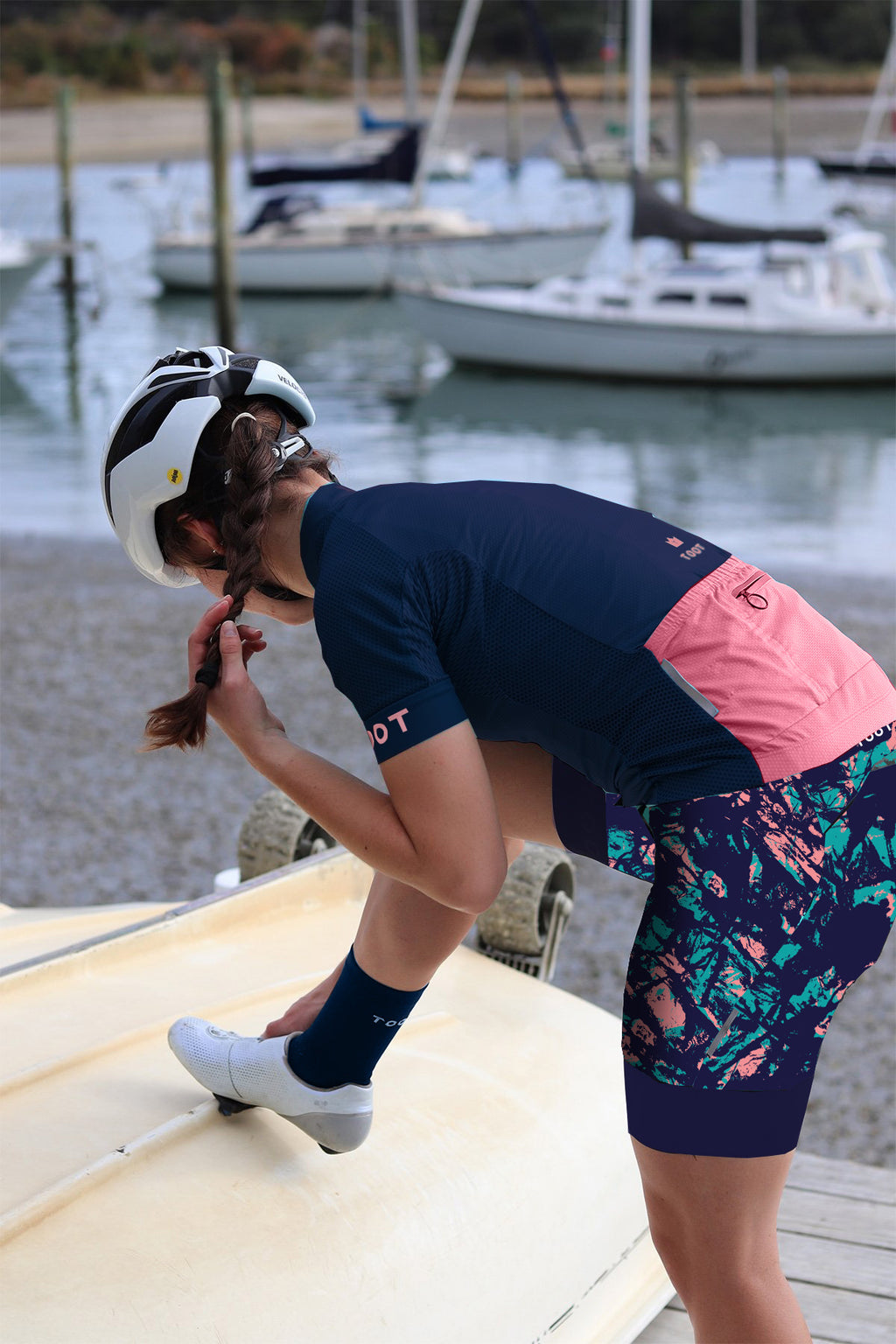 ARMY BAY -- Navy/Teal/Watermelon Bibs