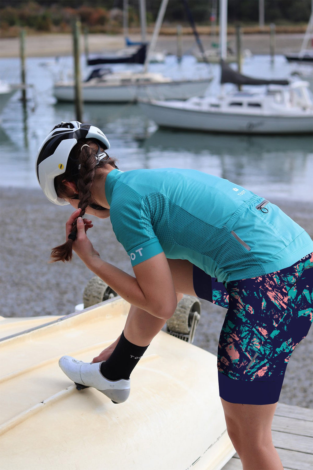 ARMY BAY -- Navy/Teal/Watermelon Bibs