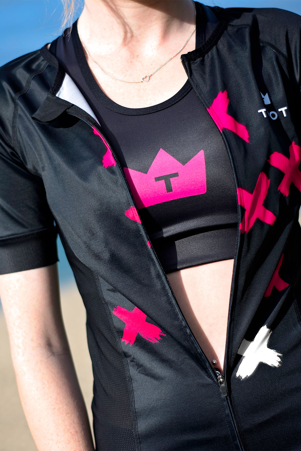 TOOT - SPORTS BRA - Black/Pink